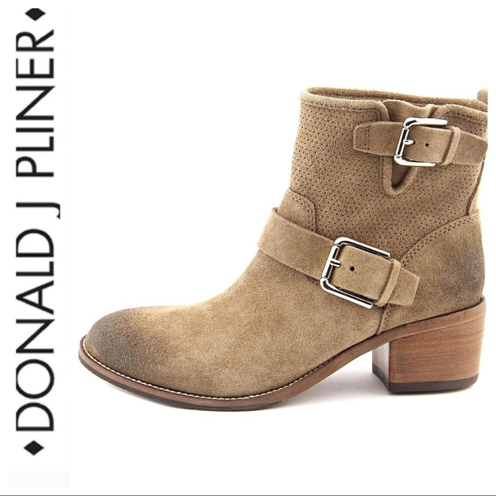 💕SALE💕 Donald J Pliner Taupe Suede Buckle Boots - Picture 3 of 10